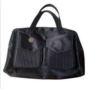 LULU | Black Handbag with Dual Front Pockets